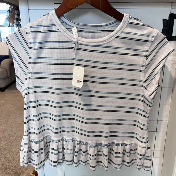 Altar'd State Tops - Alter’d State Babydoll Shirt ribbed size medium NWT. 1366